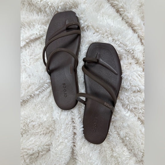 CROCS Women's Dark Brown Sandals - Picture 1 of 2